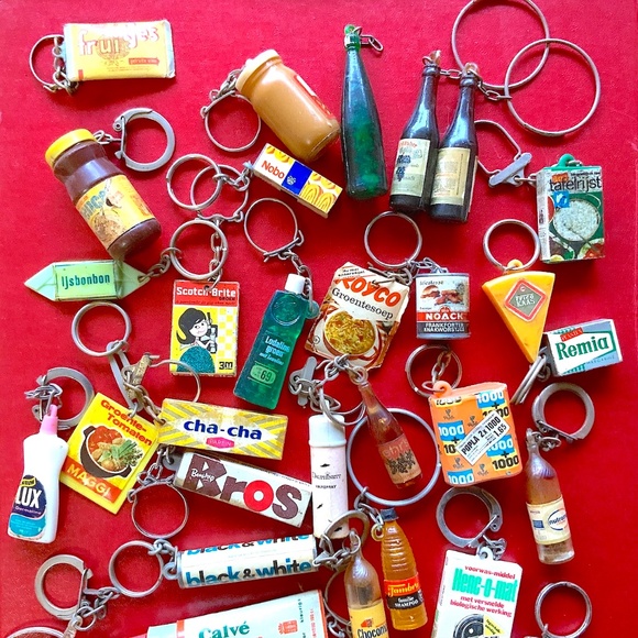Tiny package design keychains from Scandinavia - Picture 2 of 4